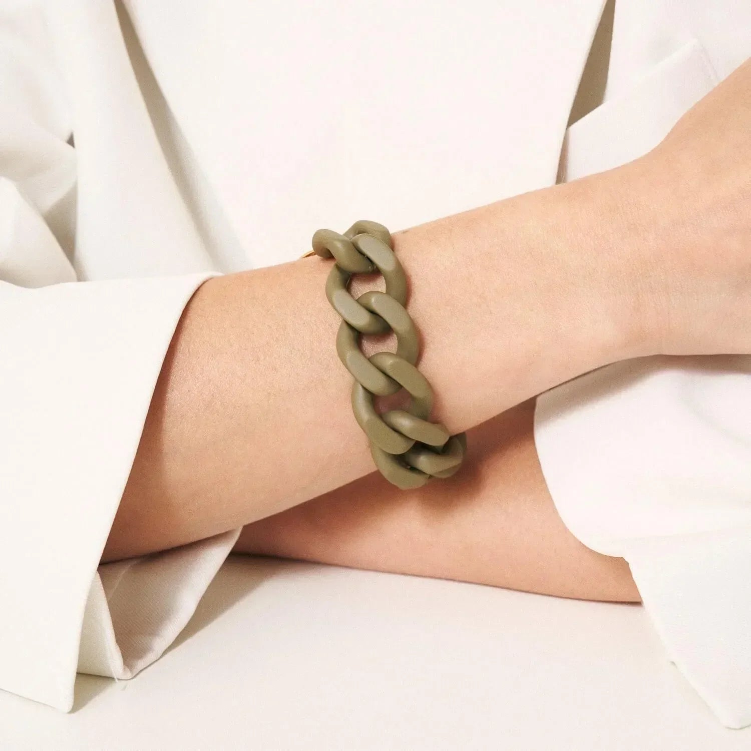 Flat Chain Bracelet Matt Olive - Vanessa Baroni