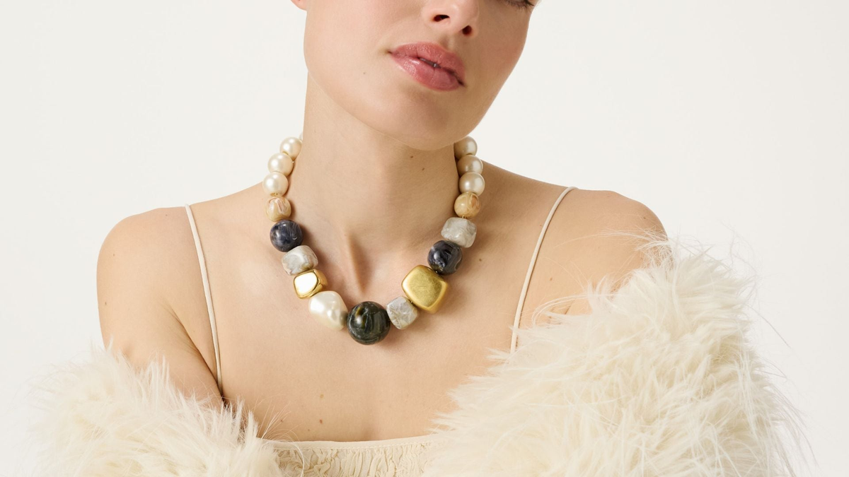 VANESSA BARONI HANGING PERAL EARRING 124