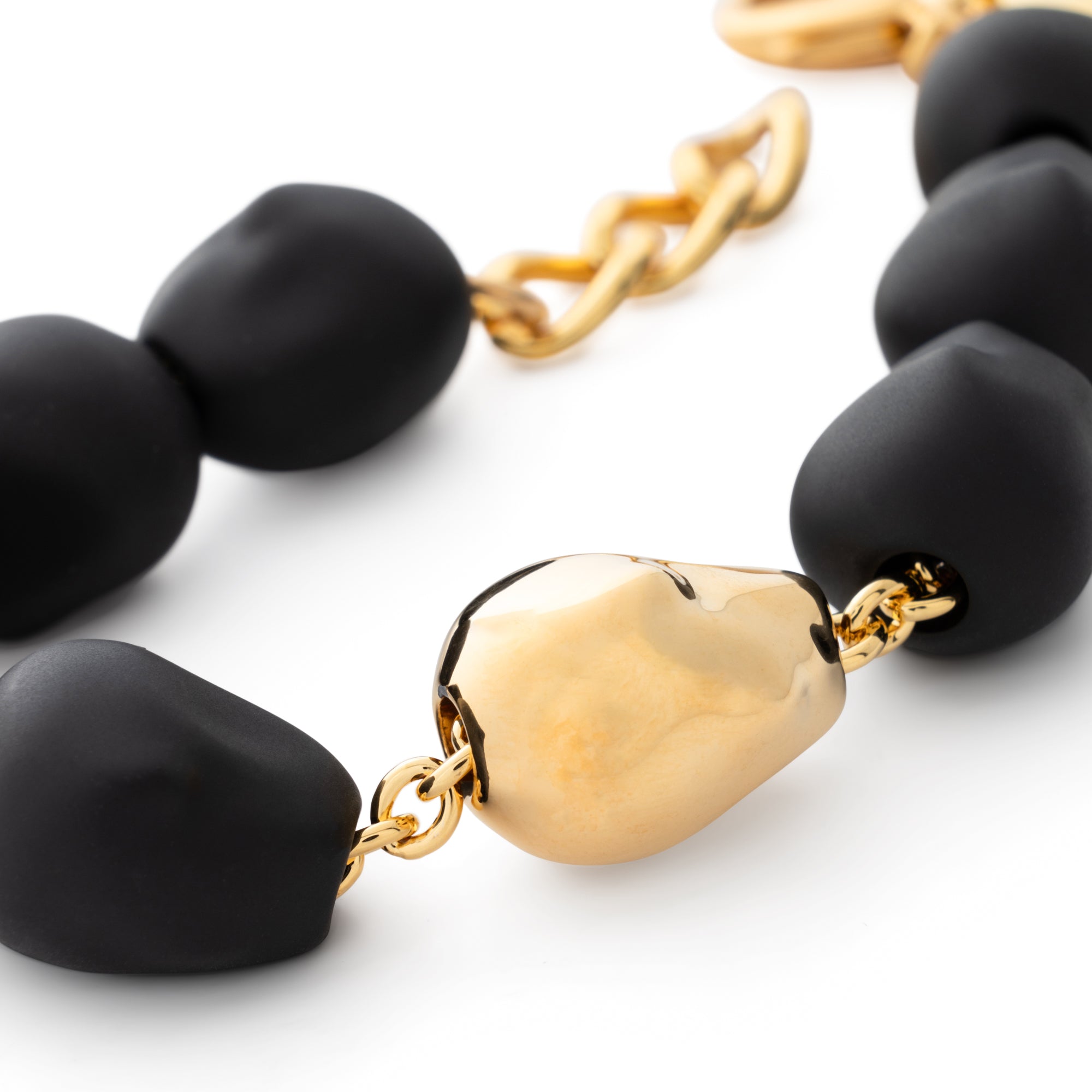 Organic Pearl Bracelet with gold matt black