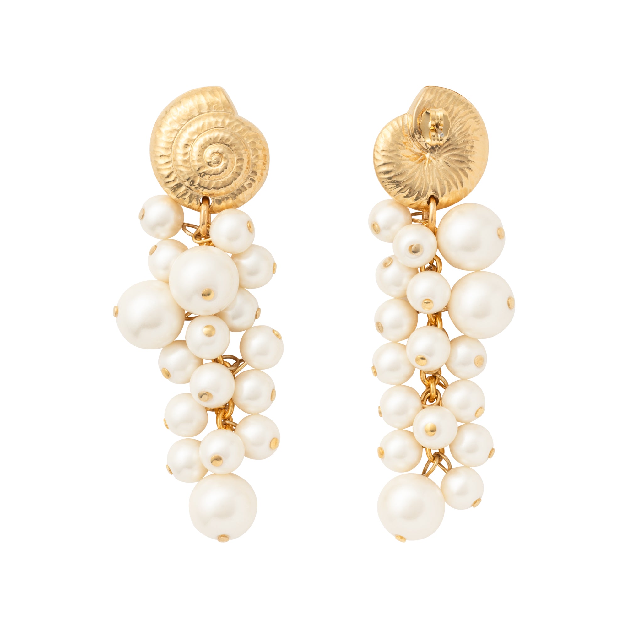 VB X Jennifer Knäble Shell Grape Earring pearl