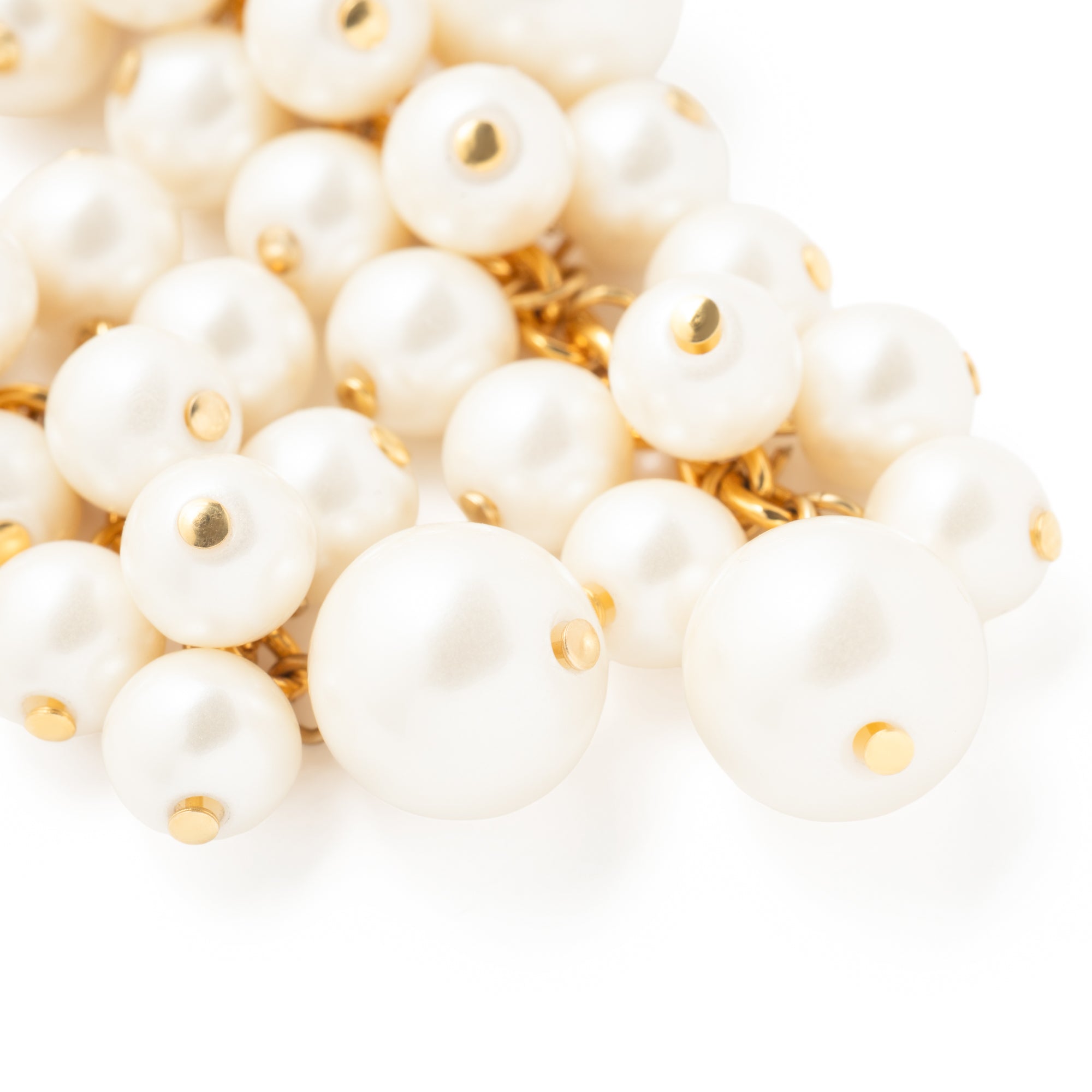 VB X Jennifer Knäble Shell Grape Earring pearl