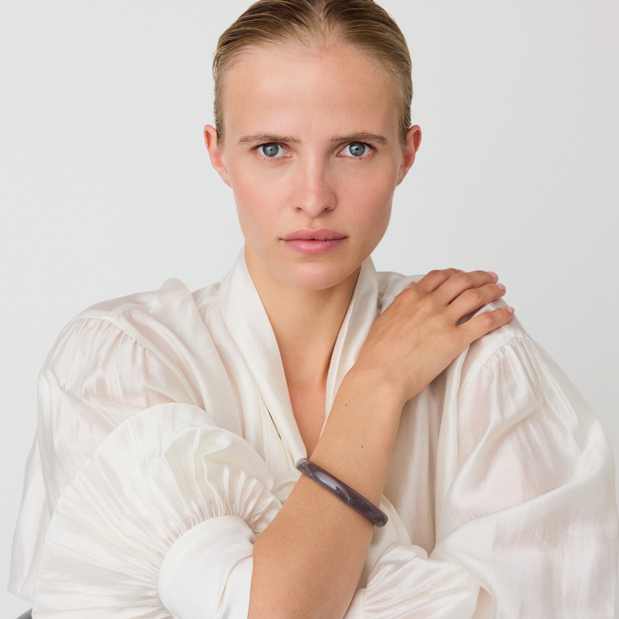 Soft Edge Bangle ikat marble