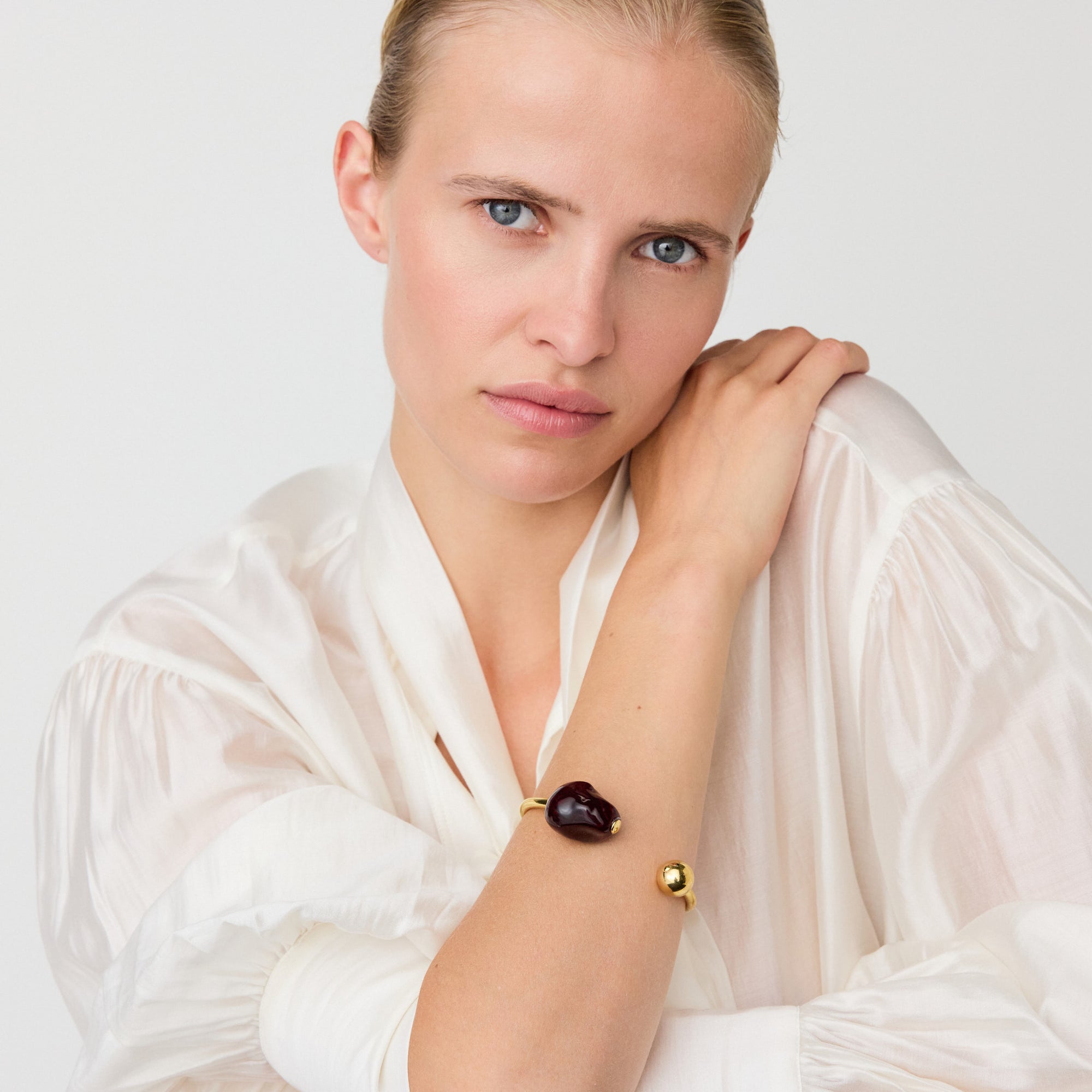 Pearl Bangle bordeaux marble