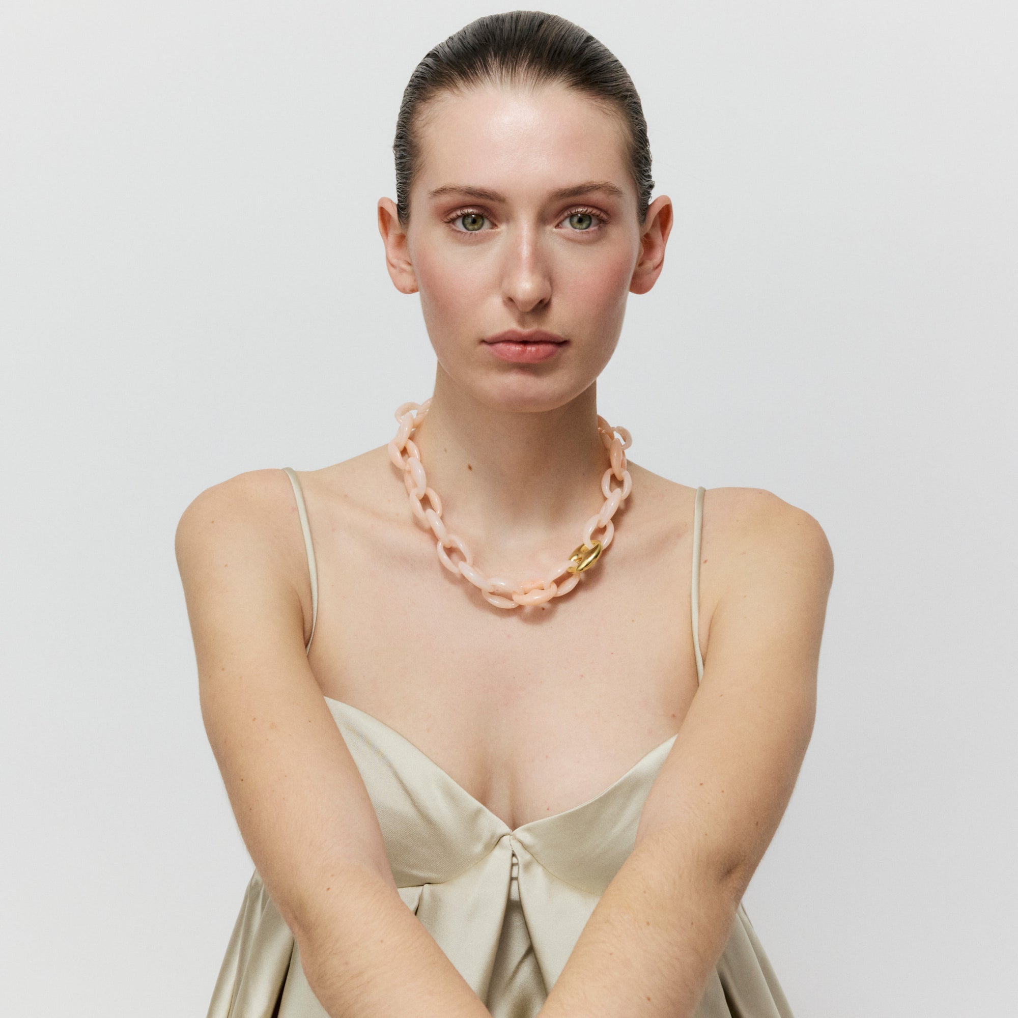 Small Turtle Necklace Short peach sorbet