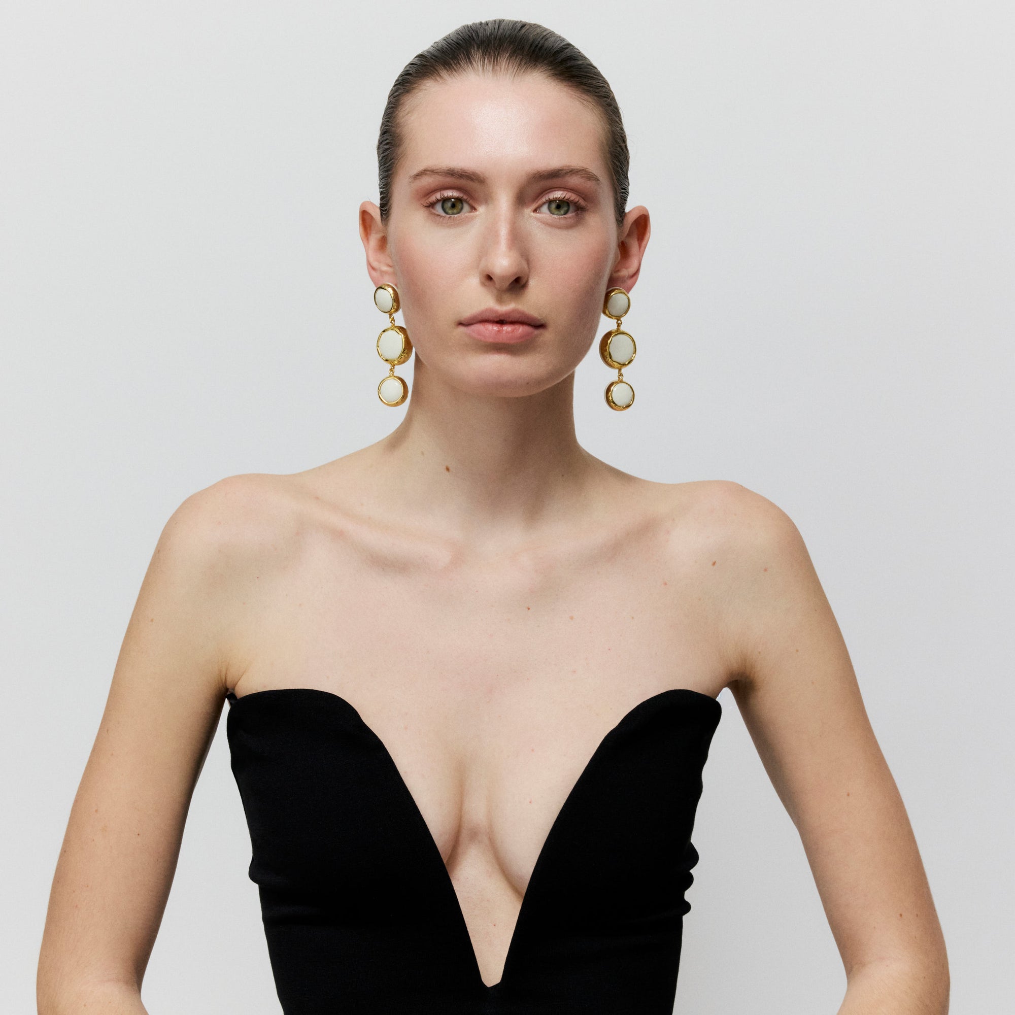 Vintage Tripple Earring off-white