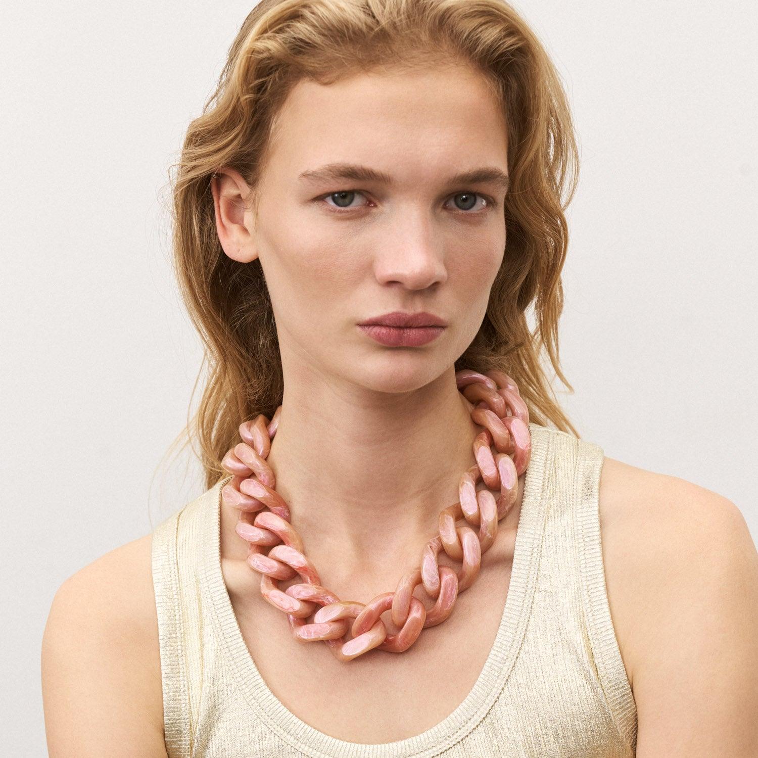 BIG Flat Chain Necklace Peach Marble - Vanessa Baroni