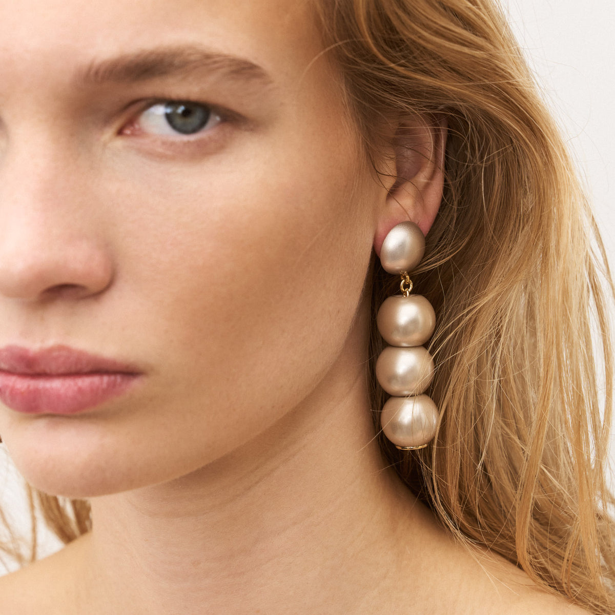 Small Beads Earring Champagner Pearl
