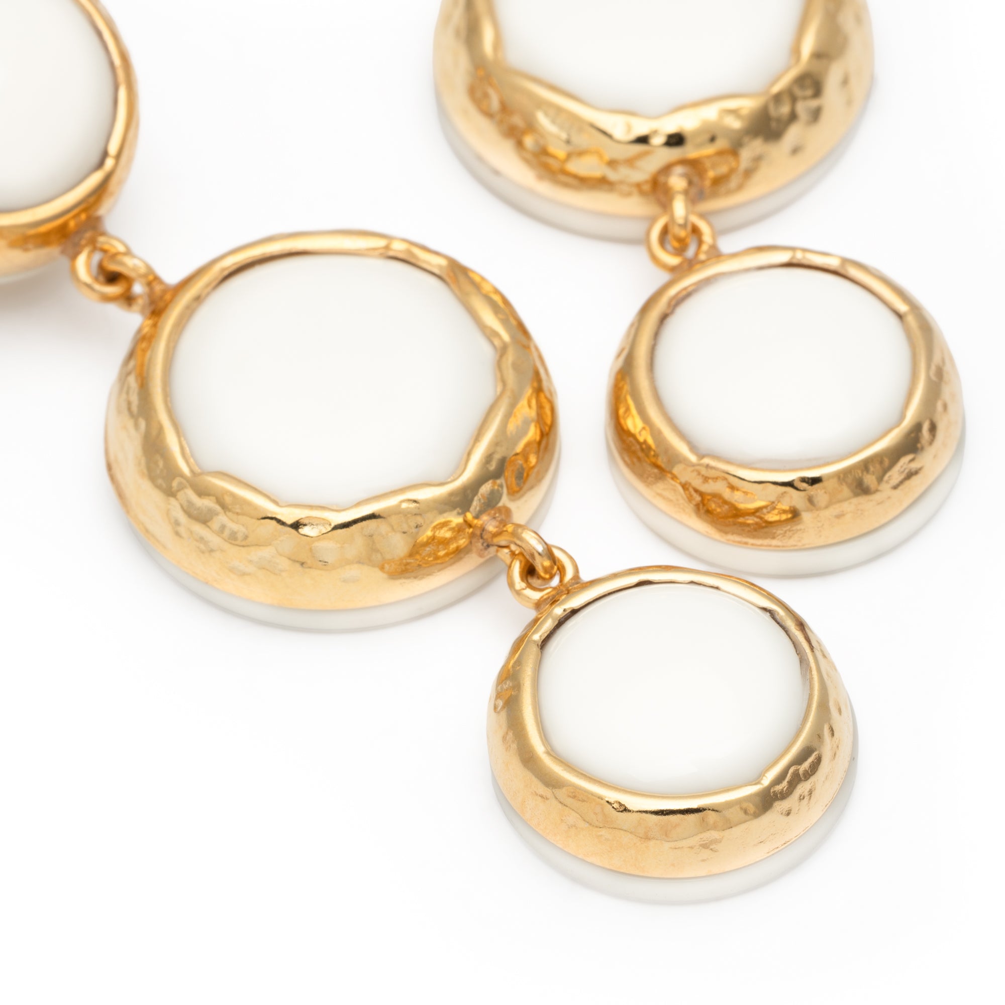 Vintage Tripple Earring off-white