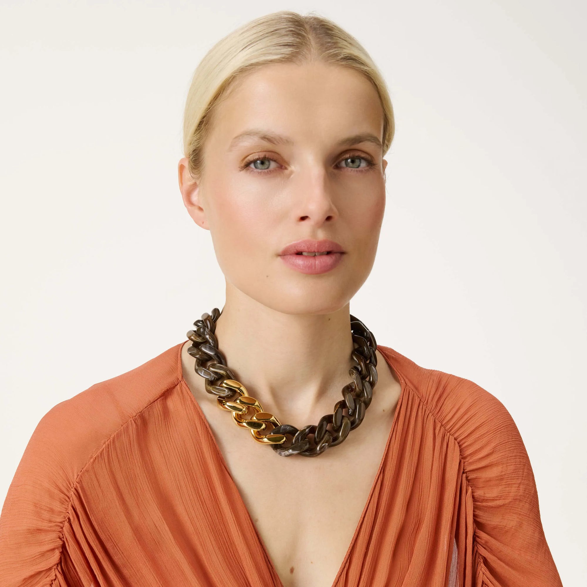 Flat Chain Necklace with gold dark brown marble