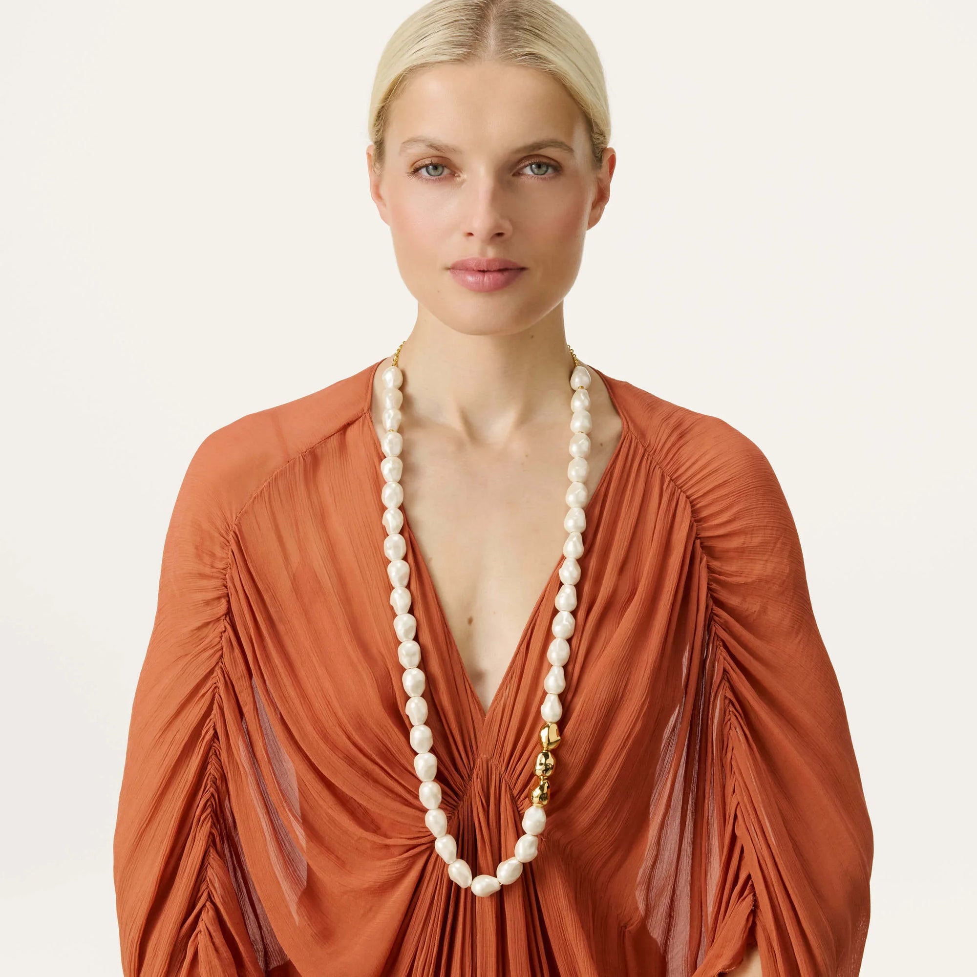 Organic Pearl Necklace Long with gold pearl