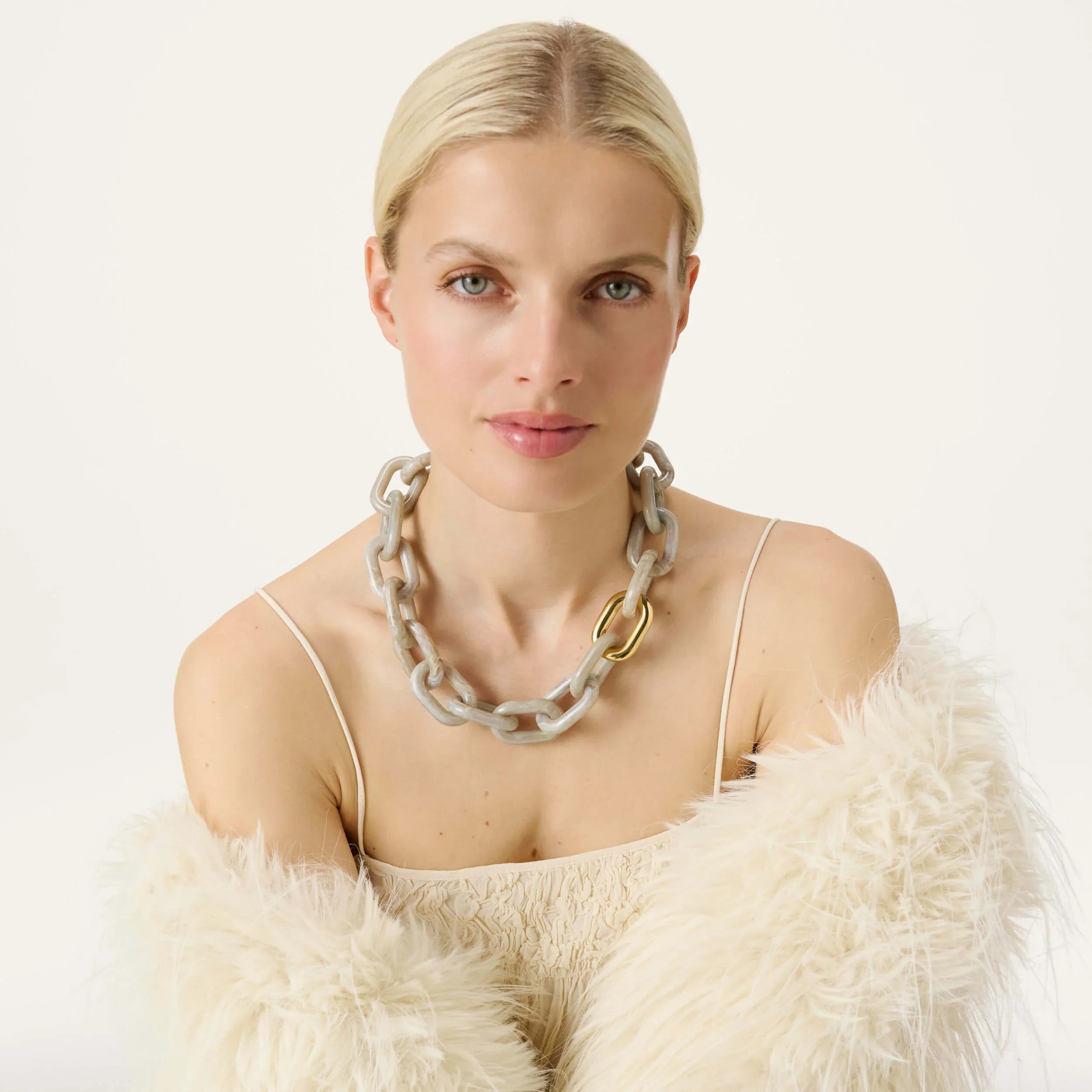 Statement Halsketten Flat Chain oder Mini Perlen von Vanessa