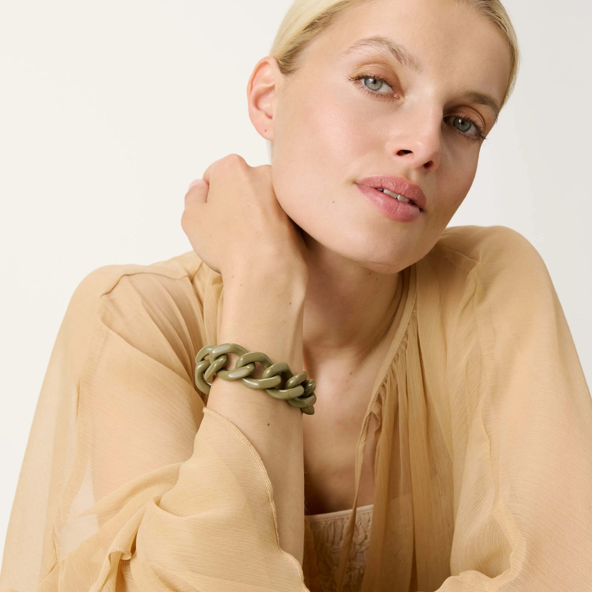 Flat Chain Bracelet light olive