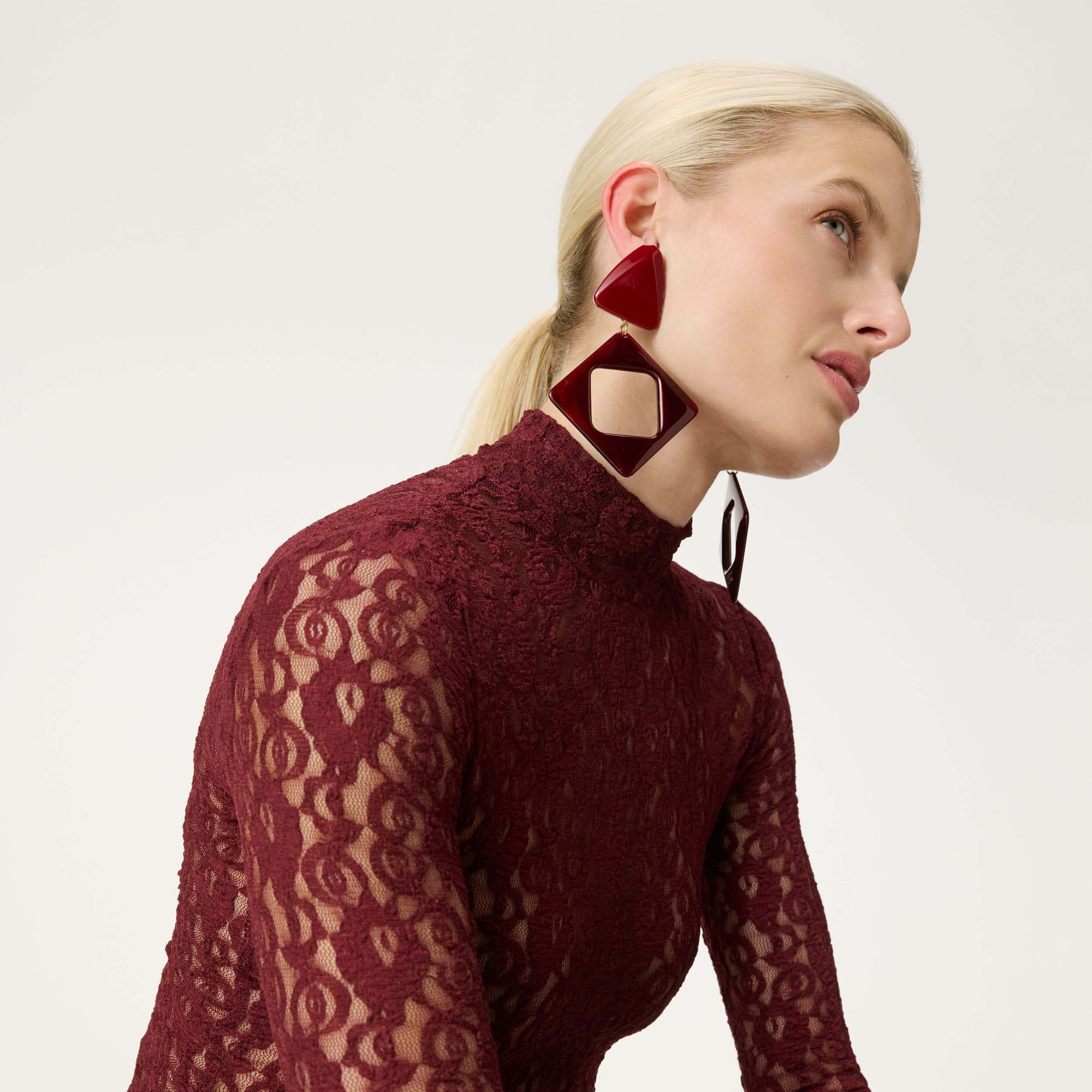 Big Geometric Earring bordeaux