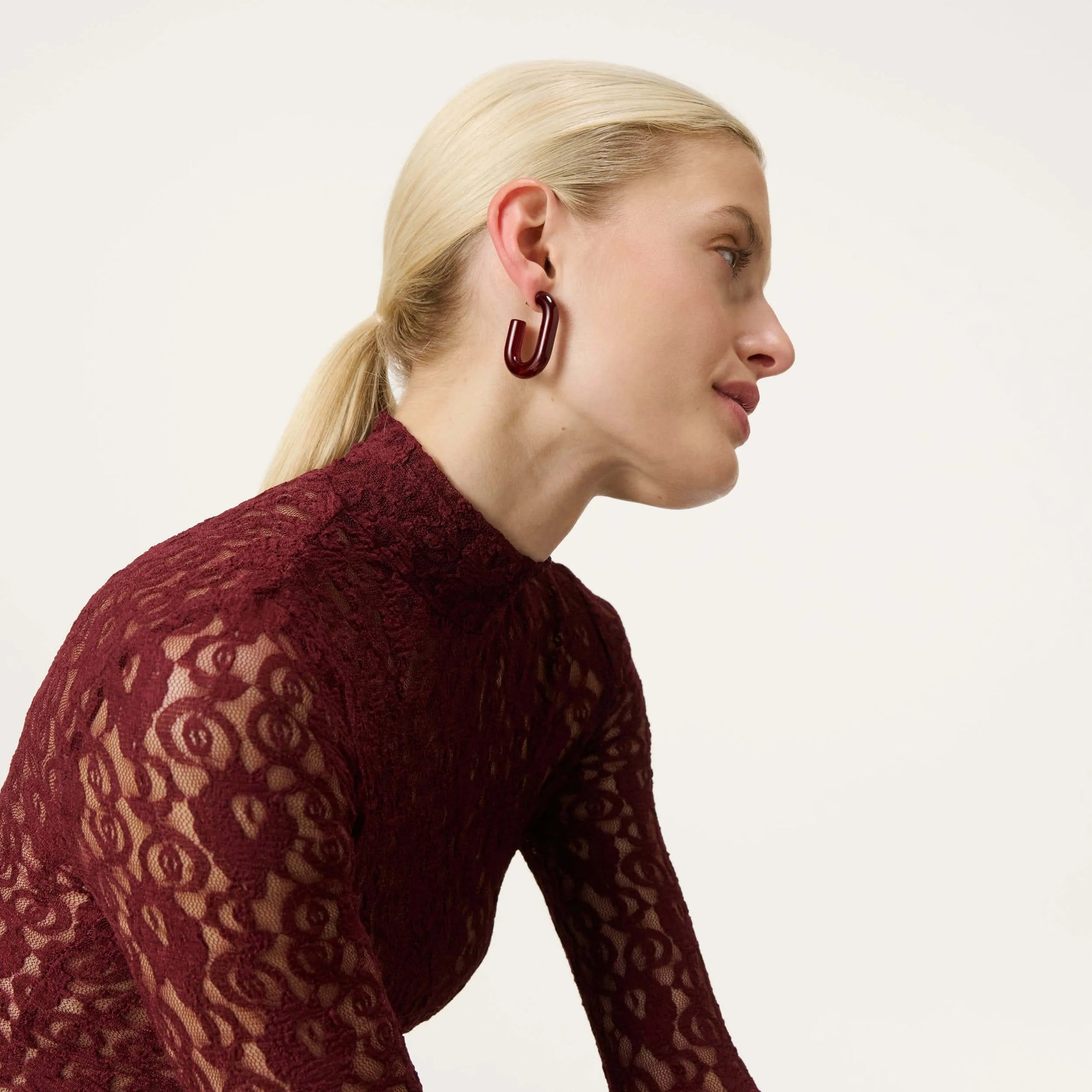 New Oval Earring bordeaux marble