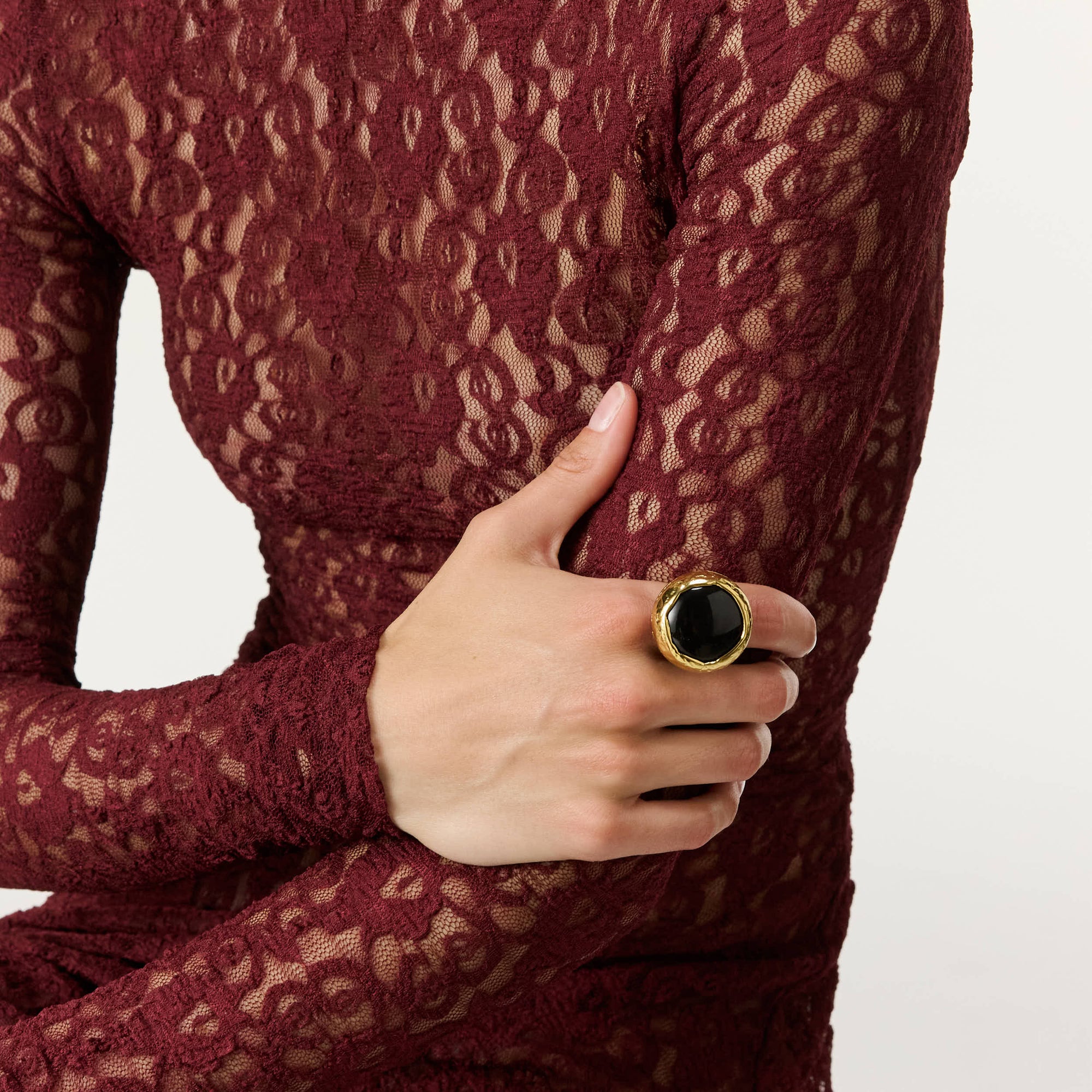 Vintage Round Ring black