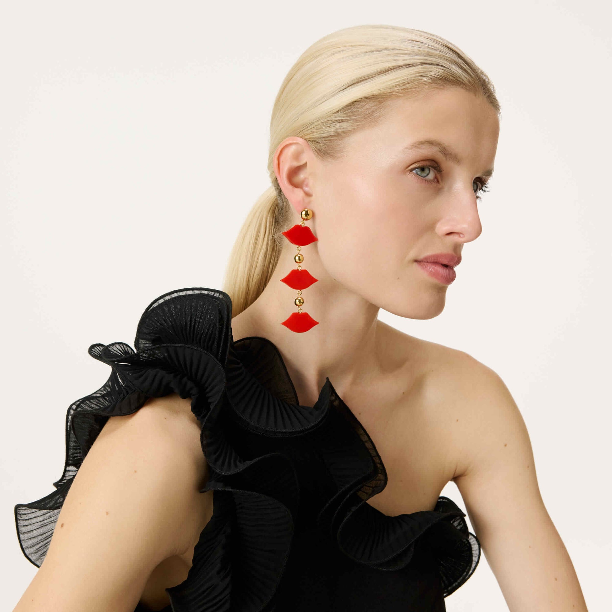 Triple Lip Earring red