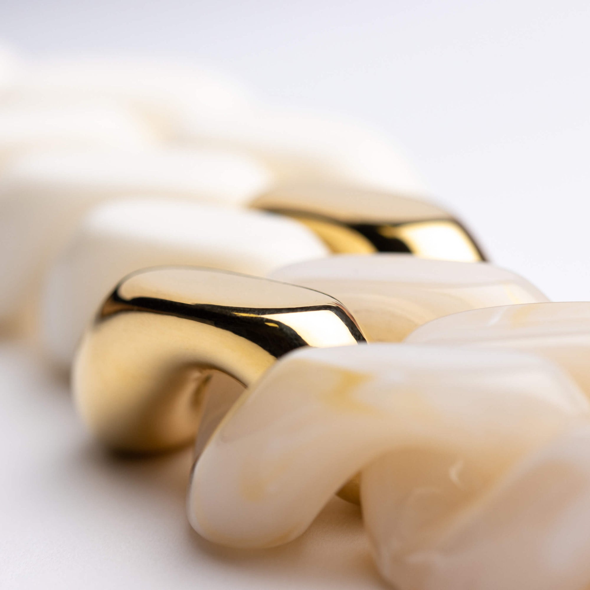 Flat Chain Bracelet 2 color with Gold - Pearl Marble - Off White - Vanessa Baroni